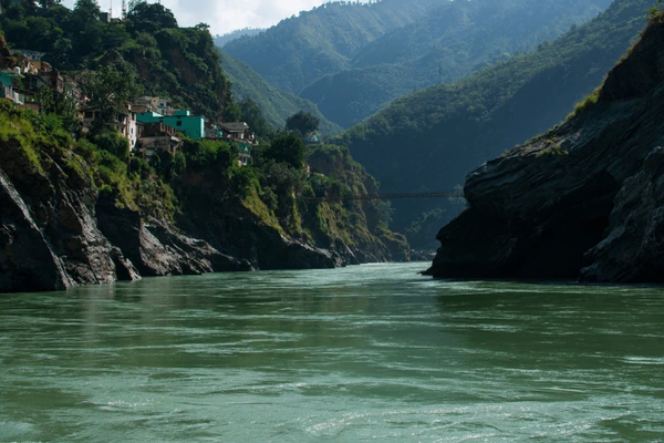 alaknanda river devproyag sangam uttrakhand 600nw 1556991515